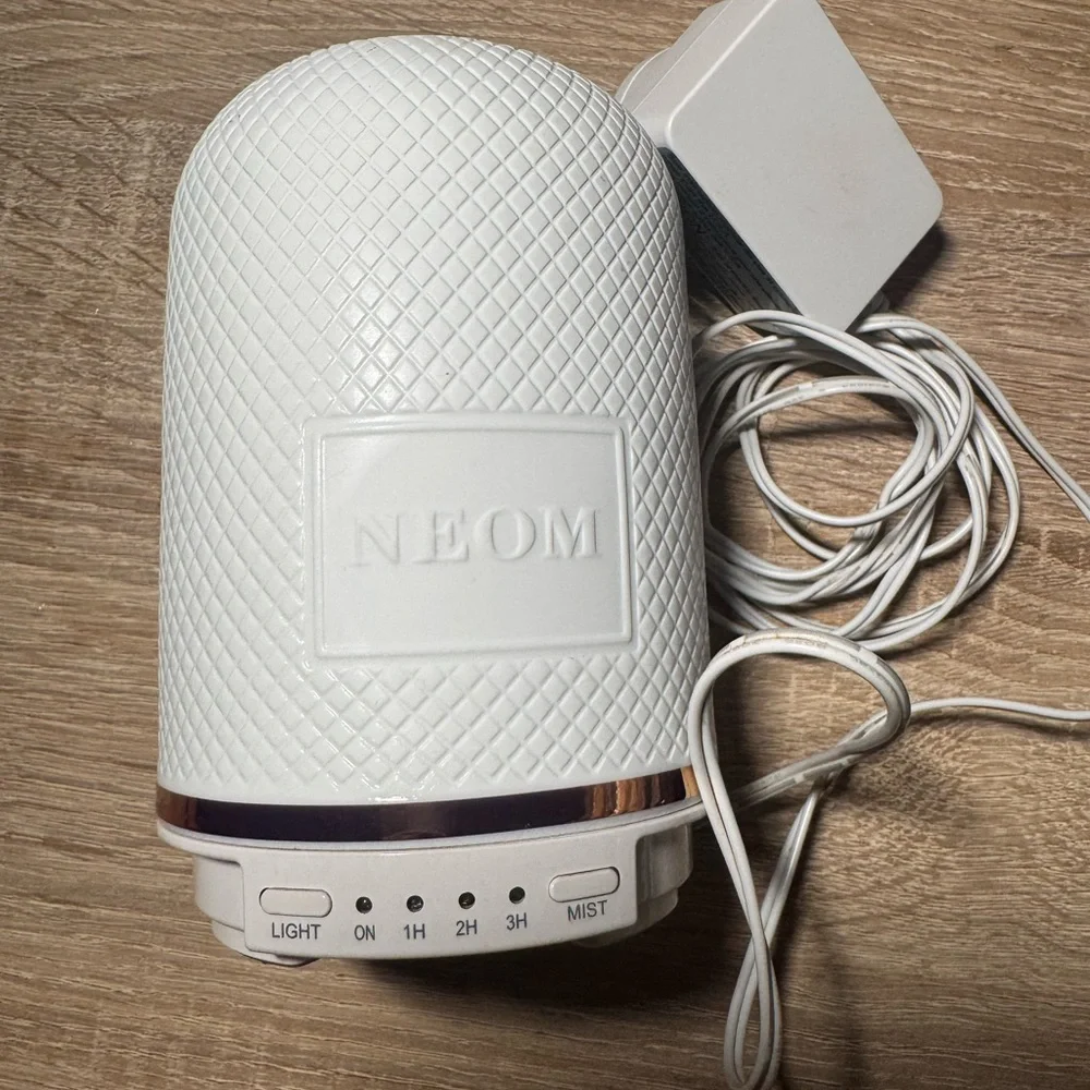 Cream Aromatherapy Diffuser
